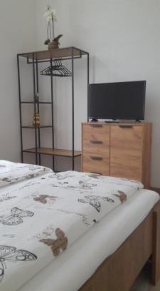 Baja Apartment | Top-Rated Family-Friendly Stay at Déri Kert Apartmanház B