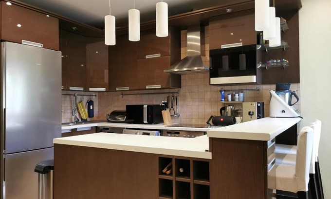 Dunaujvaros Apartment | Exceptional Dózsa 64: Family-Friendly Retreat, Rated 9.6