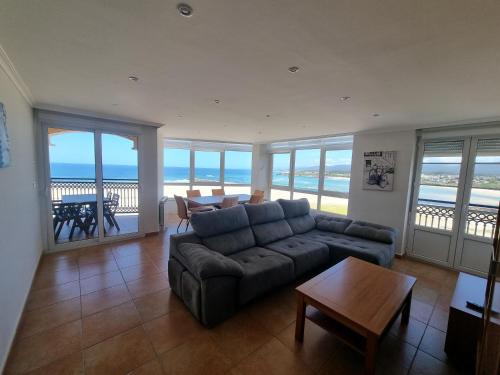 Fazouro Apartment | Spacious 4-Bedroom Duplex with Oceanfront Views