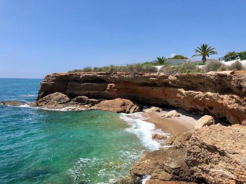 Vinaros Apartment | Oceanfront Retreat: Dúplex Bornoi with 9.5/10 Rating