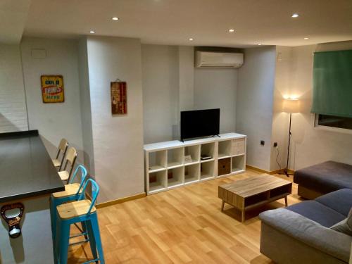 Pinos Genil House | Family-Friendly Dúplex del Río with 9.5/10 Guest Rating