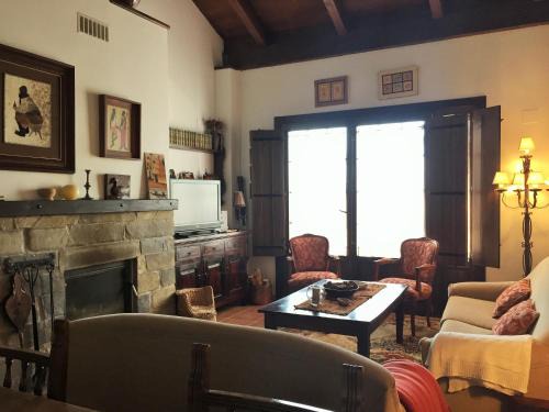 Badaguas Apartment | Beautiful Duplex in Badaguás, Jaca - Rated 9.5/10!