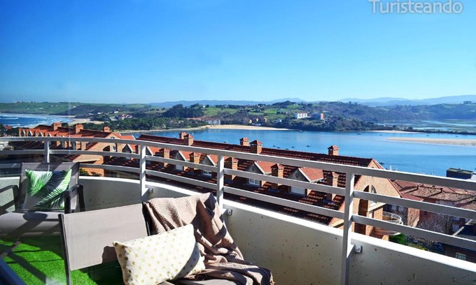 San Vicente de la Barquera Apartment | Experience Dúplex ANANDA: Breathtaking Views & Pool Access