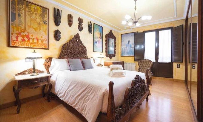 Aviles Apartment | Pet-Friendly Dúplex Galiana: Family-Safe & Guest Rated 8.3