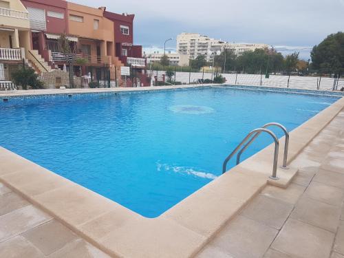 Playa Pobla de Farnals House | Unwind at Villa Edu with Pool, Beach & Ocean Views