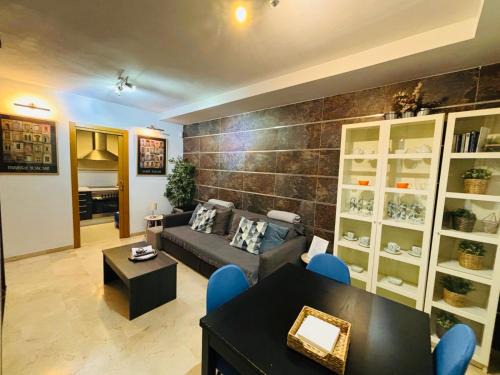 La Trinidad Apartment | Prime Dúplex in Center with Pet and Child-Friendly Amenities