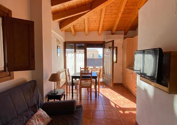 Alcaniz Apartment | Family-Friendly Stay at Dúplex Teresa - Rated 9.4/10