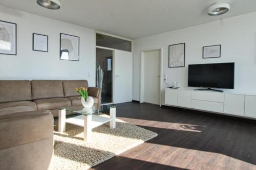 Lembruch House | Experience DümmerDiva: Beautiful Lake Views & Family-Friendly