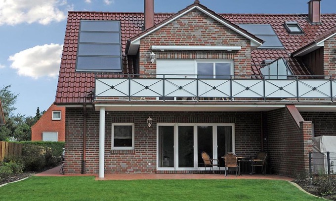 Borkum Apartment | Discover Dünenblick: Family-Friendly Pet Haven with Pool