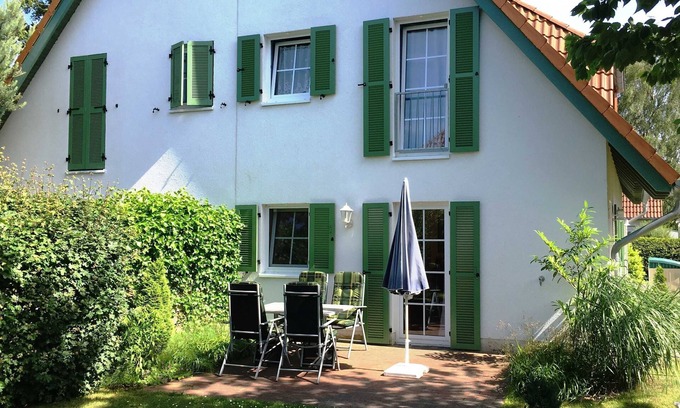 Karlshagen Apartment | Discover Dünenresidenz: Oceanfront Getaway for Families