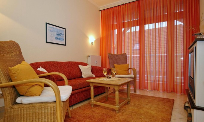 Ostseebad Kuhlungsborn Apartment | Unforgettable Dünenschloss Wohnung 1-22: Ocean View Retreat