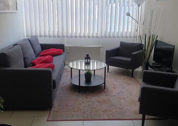 Wersten Apartment | Family-Friendly Düsseldorf Comfort Apartment with High Ratings