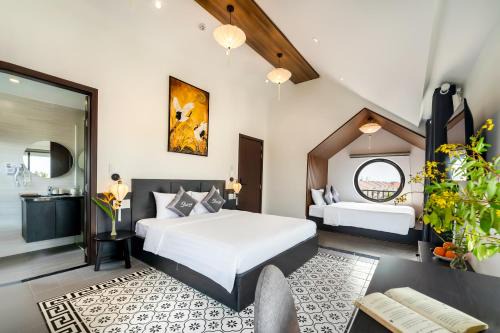 Cam Ha Bed & Breakfast | Elegant Villa Dương in Hội An with Oceanfront Pool