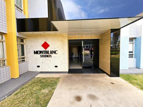 Sudoeste e Octogonal Apartment | Cozy Mont Blanc Apartment: Family-Friendly Retreat Awaits