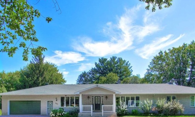 Aylmer House | D'Amour Single Room Self Check-In