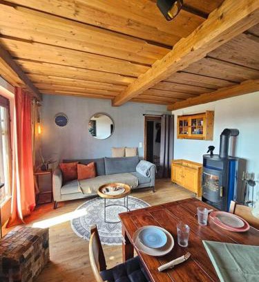 Deggendorf Apartment | Discover d' Aussicht with Family-Friendly Amenities