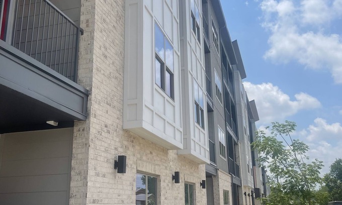 Forest Park Apartment | Relaxing Loft Retreat: Your Home Away From Home