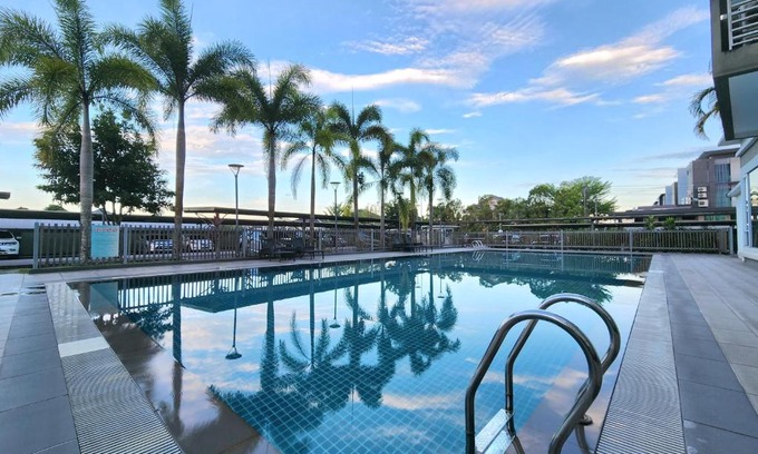 Kuching Apartment | Explore D'Getaway: Family-Friendly Condo in Prime Kuching