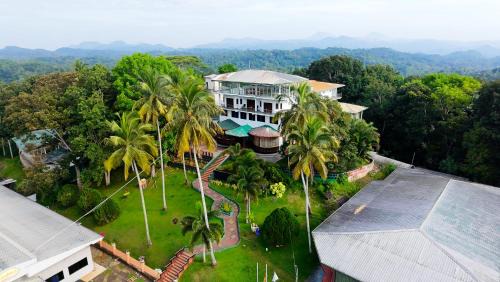 Aladeniya Hotel | D Mount View Hotel Kandy