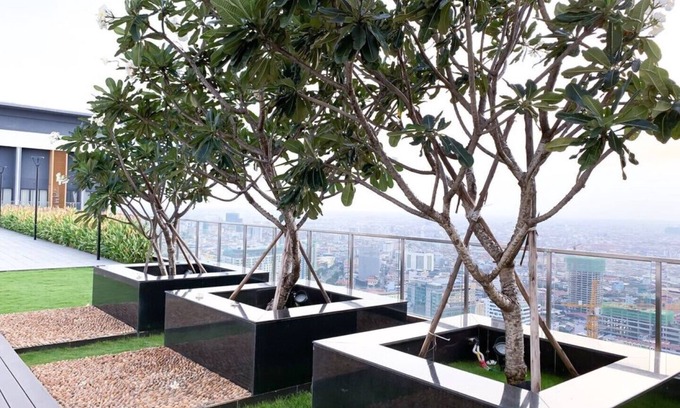 Sangkat Veal Vong Apartment | Discover D'Suites at The Skyline: One Bedroom Retreat