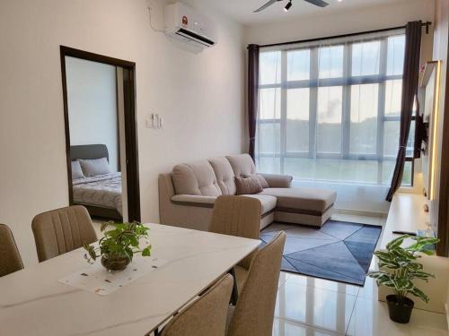 Kempas Apartment | Relax at D'Summit Tropika: 4-Star Stay with Ocean View