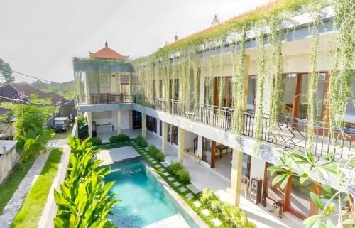 Babakan Hotel | Top-Rated D'tegal Guest House: Pool & Family-Friendly Stay