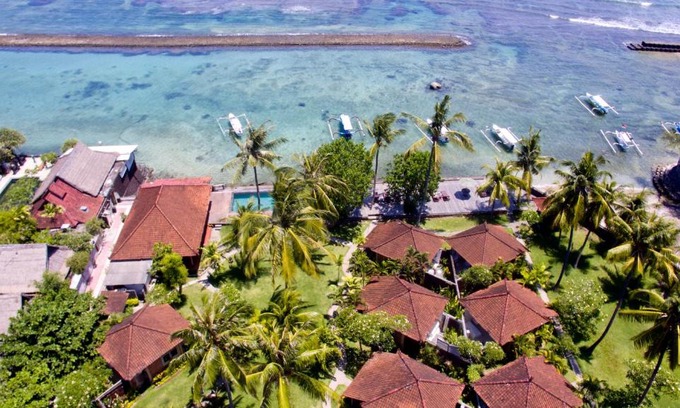 Candi Dasa Resort | Relax at D'Tunjung Resort & Spa with Ocean Views & Pool