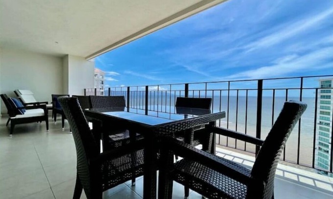 South Hotel Zone Condo | Relax and Unwind with Ocean Views and Spa Amenities