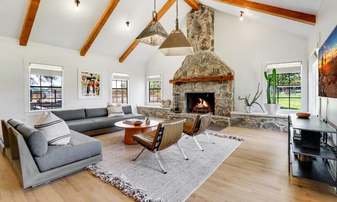 Wimberley House | Relax at D2 Farms Main House with Pool & Family-Friendly Fun