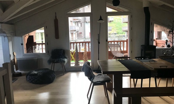Prapoutel Apartment | Spacious D304: Family-Friendly Getaway with Kitchen Access