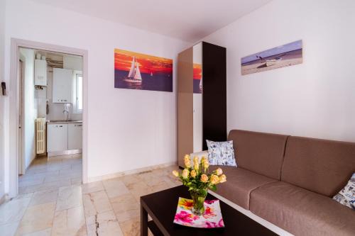 Sanremo Apartment | Discover Da Cipollina: Oceanfront Haven in the Heart