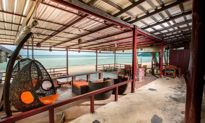 Thong Sala Resort | Relax at Da Kanda Villa Beach Resort with Ocean Views
