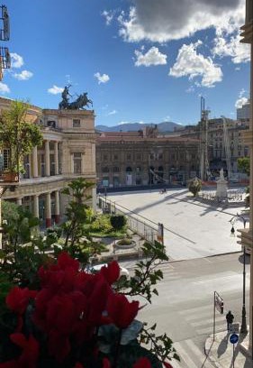 Ruggero Settimo Apartment | Discover Da Marlà al Politeama: 4-Star Family Getaway