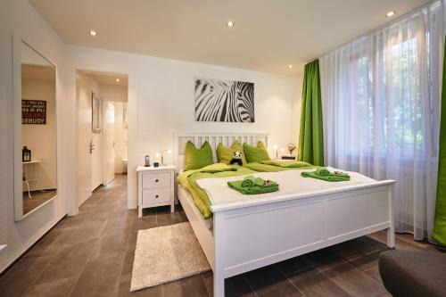 Murifeld Apartment | Explore da Maurizio Suites: Pet-Friendly Getaway with Breakfast