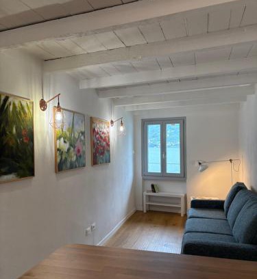 Colonno Apartment | Da Mirella apri la finestra e innamorati del lago!