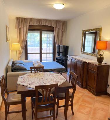 Zona XXXIII Acilia Sud Apartment | Family-Friendly Stay at Da Nonna Maria with Pet Amenities