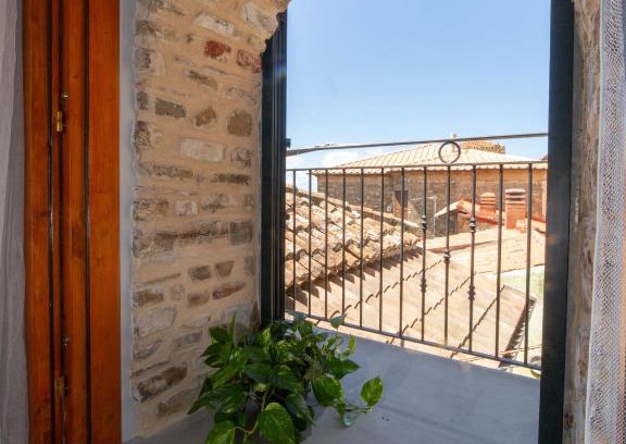 Castellabate Historic Centre Apartment | Exceptional Family Retreat at Da Palù with Top Ratings