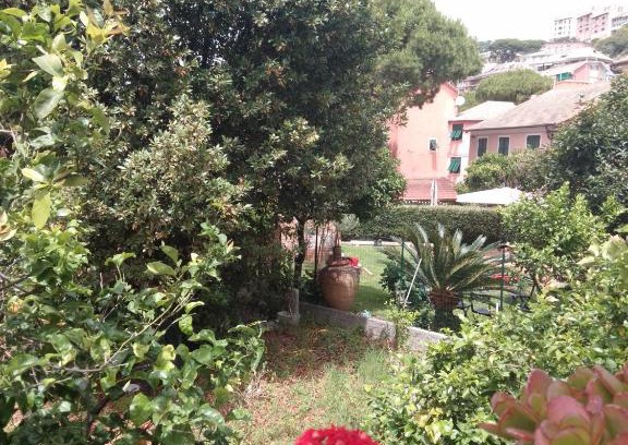Quinto al Mare Apartment | Explore the Sea from Da Qui, il Mare - Child Friendly Stay