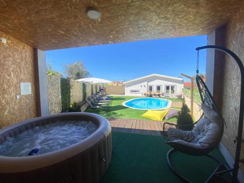 Alqueidao da Serra House | Relax at Da Serra Guesthouse with Ocean Views & Spa