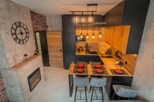 Vratsa Apartment | Exceptional Da Vinci Apartment - Guest Rated 9.9/10