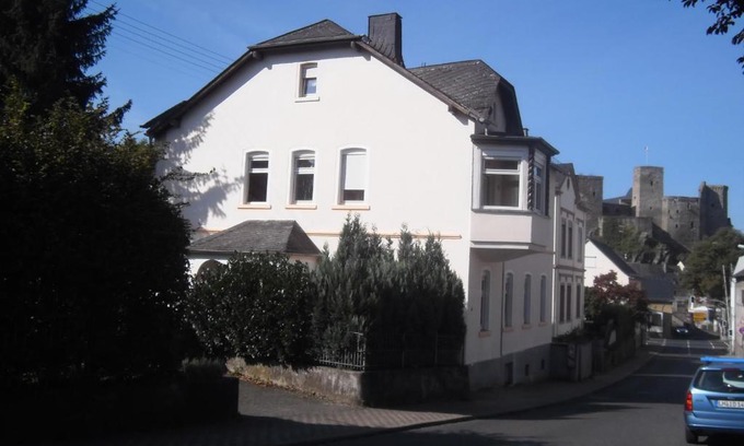 Runkel Apartment | Dach-Studio-Runkel: Family-Friendly Stay with Kitchen