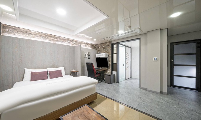 Pyeongni-dong Hotel | Eco-Friendly Retreat at Daegu Pyeongri-dong Hotel Cian