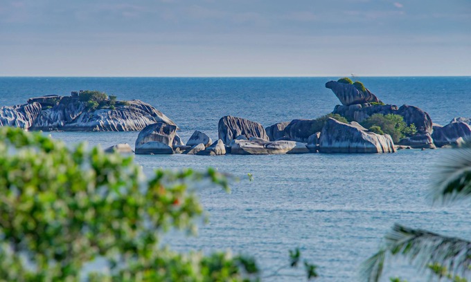 Tanjung Pandan Resort | Discover Dafam Resort Belitung: Family-Friendly Retreat