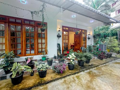 Nallathanniya House | Discover Daffodils Inn: Rated 10/10 with Family Amenities