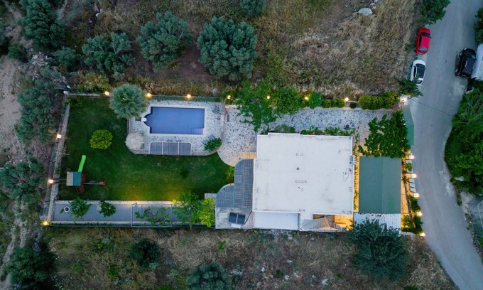 Orne Villa | Discover Dafni Villa: Your Ideal Family Retreat Awaits
