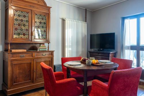 Gromo Apartment | Highly Rated Dagli Olivari - Casa Ale: Pet & Child Friendly