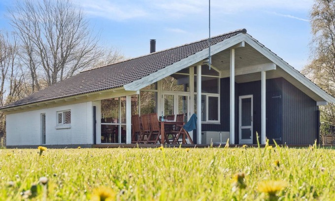 Sjllands Odde House | Relax at Dagna: Steps from the Sea & Oceanfront Amenities