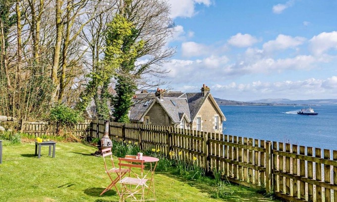 Rothesay Apartment | Exceptional Georgian Flat with Bay Views and Family Amenities