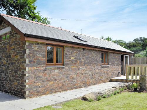 Bodmin House | Welcoming Dairy Cottage: 4-Star with Family-Friendly Comfort
