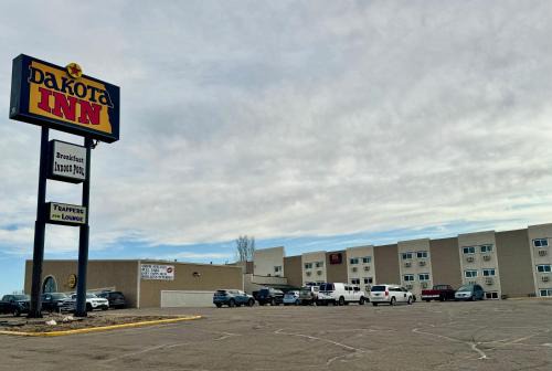 Minot Hotel | Budget-Friendly Dakota Inn with Pool and Hot Tub Access